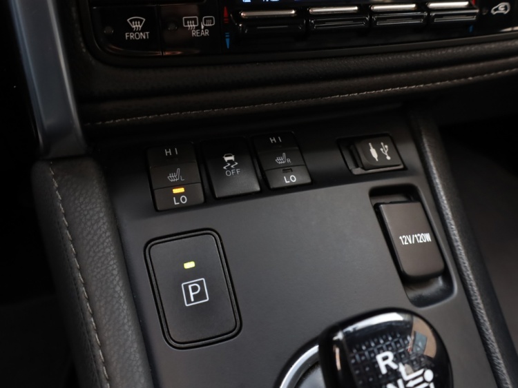 Toyota Auris 1.8 Hybrid Executive | Panoramadak | Half leder | Full Led