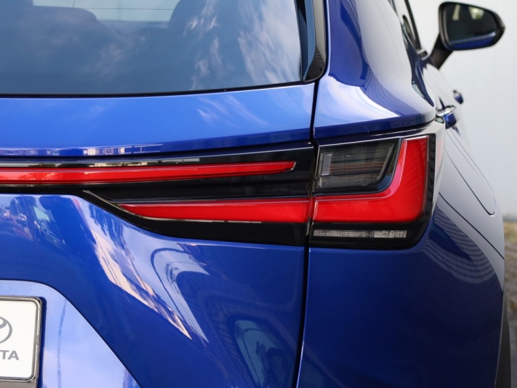 Lexus NX 450h+ AWD F Sport Line | 360 Camera | Head Up | Stoelventilatie