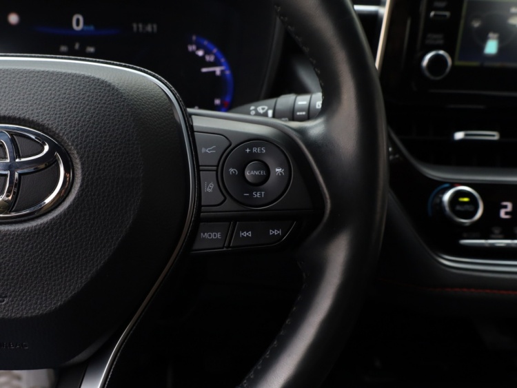 Toyota Corolla 2.0 Hybrid Executive | Panoramadak | Leder/Alcantara | JBL