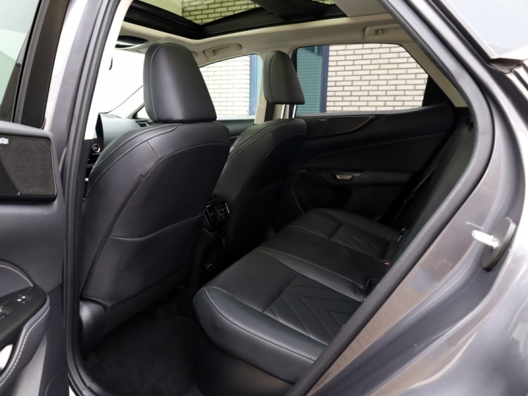 Lexus NX 350h AWD President Line | Mark Levinson | Panoramadak | Park-ass