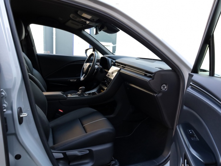 Lexus LBX Relax AWD | Mark Levinson | Head-up | Park Assist