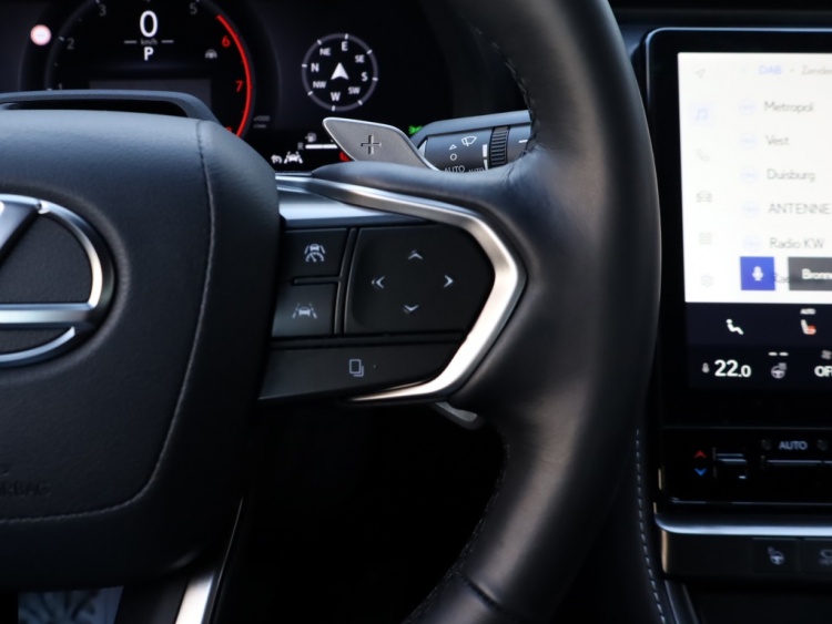 Lexus LBX Relax AWD | Mark Levinson | Head-up | Park Assist