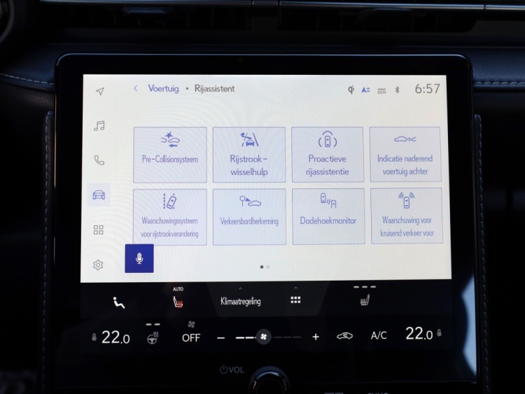 Lexus LBX Relax AWD | Mark Levinson | Head-up | Park Assist