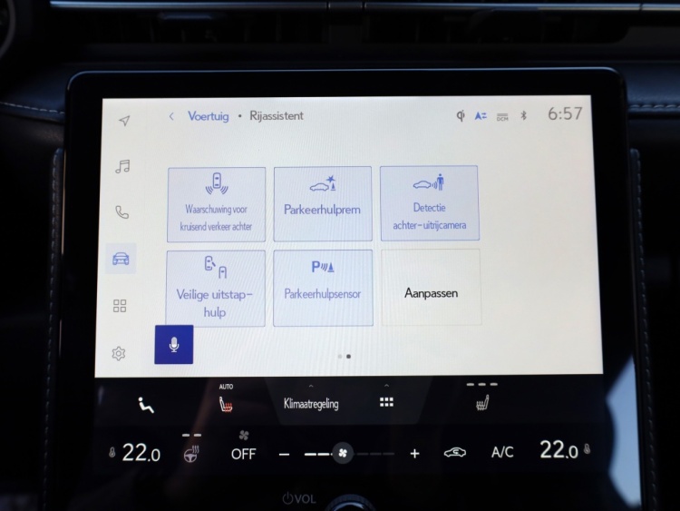 Lexus LBX Relax AWD | Mark Levinson | Head-up | Park Assist