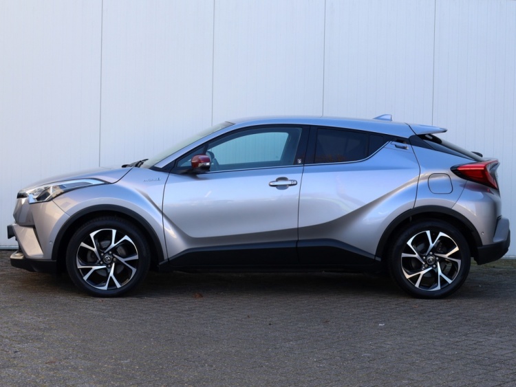 Toyota C-HR 1.8 Hybrid Dynamic | Park-Assist | Dodehoek | Stuurwielverwarmin