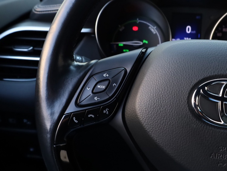 Toyota C-HR 1.8 Hybrid Dynamic | Park-Assist | Dodehoek | Stuurwielverwarmin