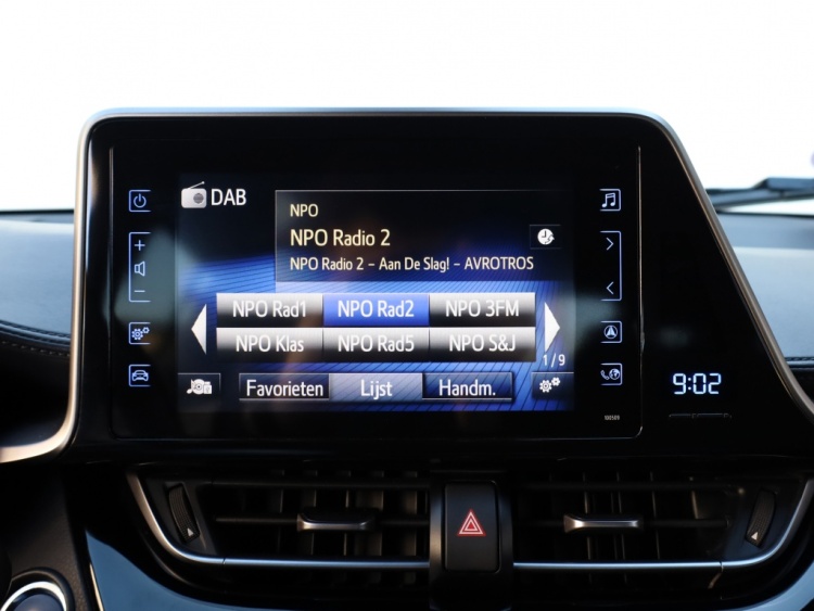 Toyota C-HR 1.8 Hybrid Dynamic | Park-Assist | Dodehoek | Stuurwielverwarmin