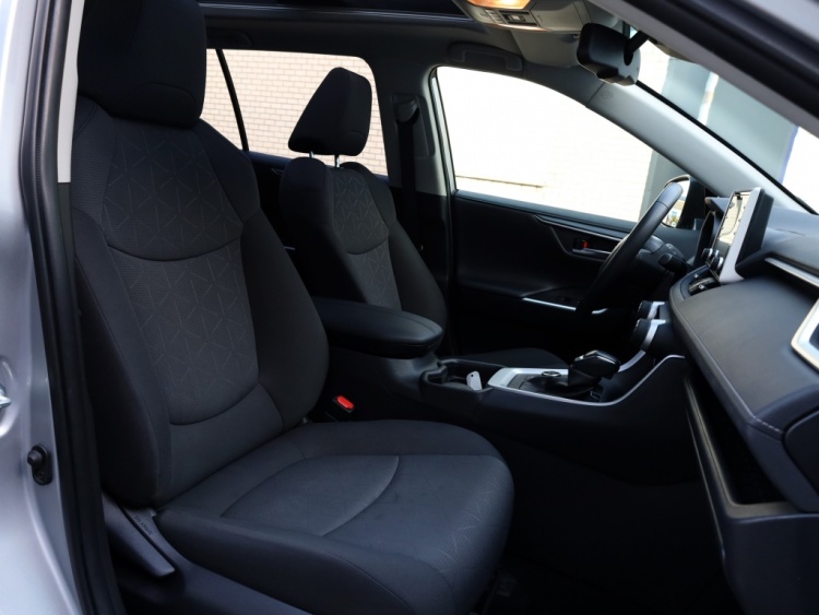 Toyota RAV4 2.5 Hybrid AWD Dynamic | Panoramadak | Elektrische Achterklep |