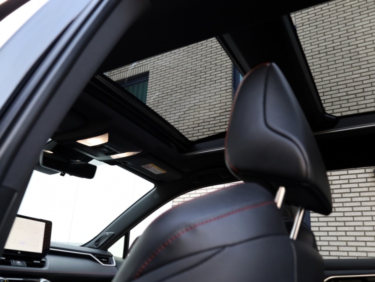 Toyota RAV4 2.5 Plug-in Hybrid Style | Panoramadak | JBL | 360 Camera