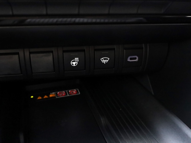 Toyota C-HR 2.0 PHEV 220 GR Sport | Leder/Alcantara | JBL | Memory Seat