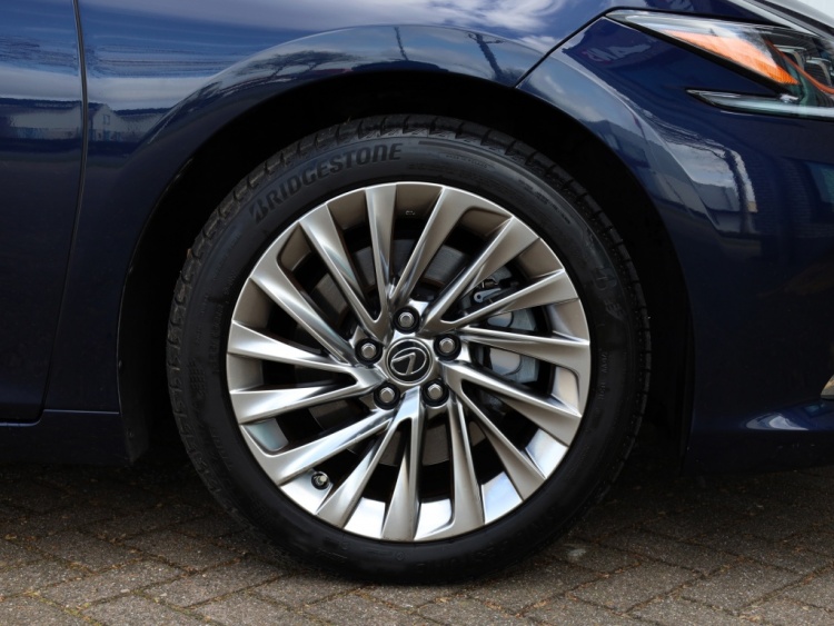 Lexus ES 300h President Line | Mark Levinson | Stoelventilatie | 360 Came