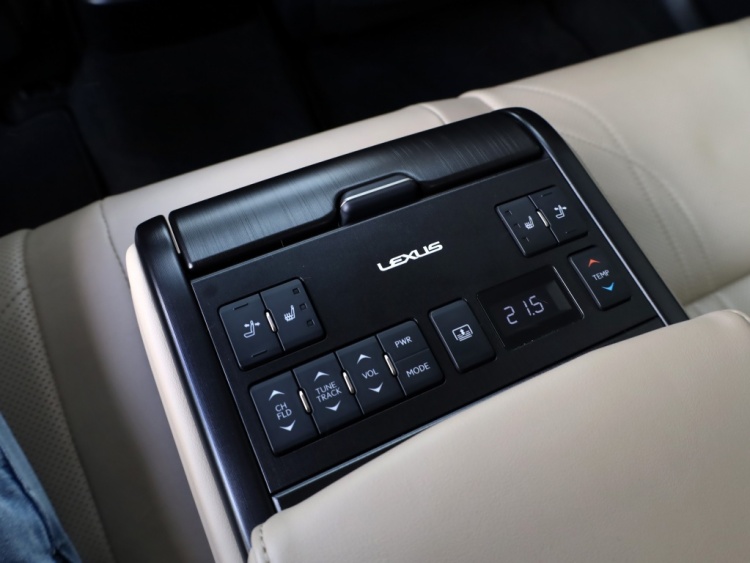 Lexus ES 300h President Line | Mark Levinson | Stoelventilatie | 360 Came