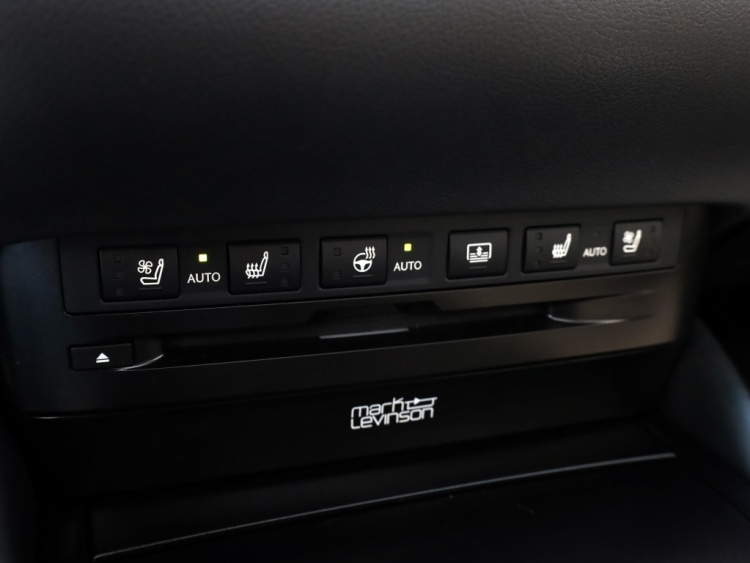 Lexus ES 300h President Line | Mark Levinson | Stoelventilatie | 360 Came