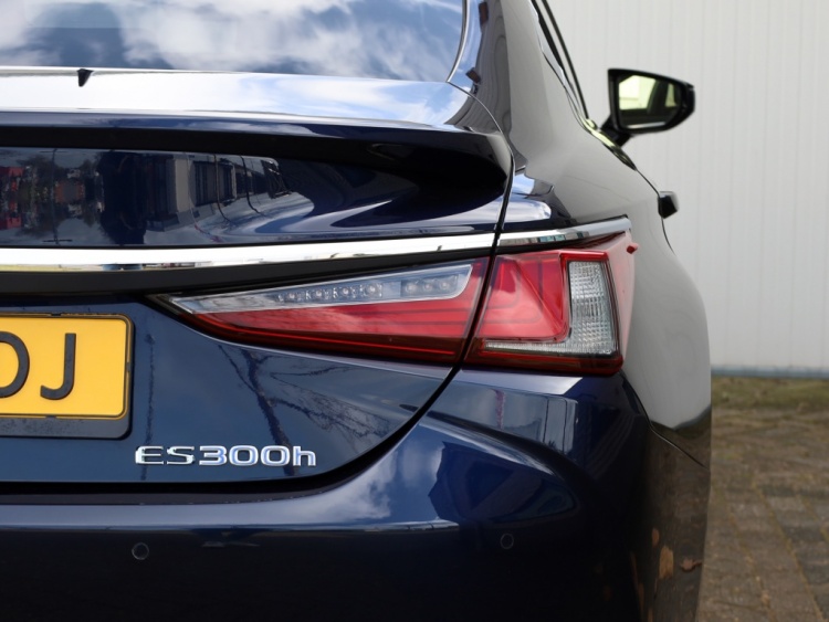 Lexus ES 300h President Line | Mark Levinson | Stoelventilatie | 360 Came