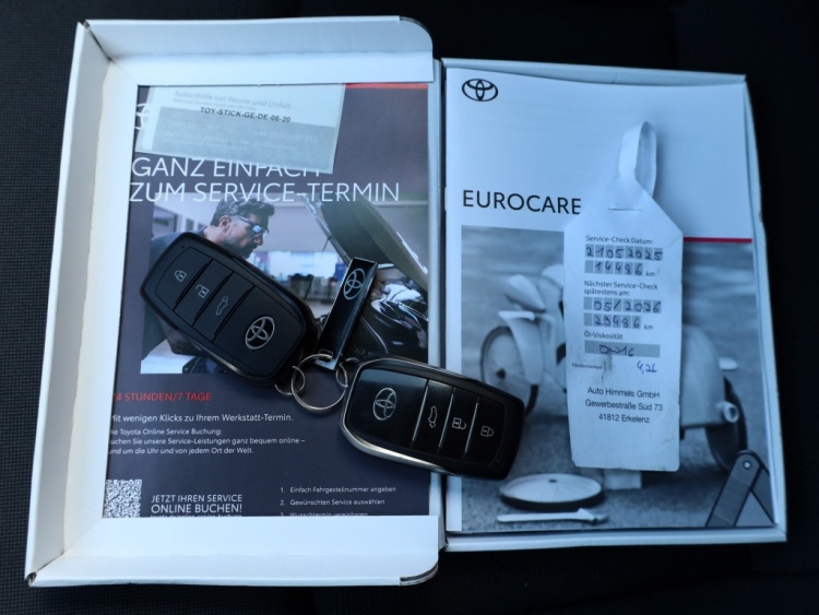 Toyota C-HR 2.0 Hybrid 200 Dynamic | Stuurverwarming | Trekhaak | El. Achter