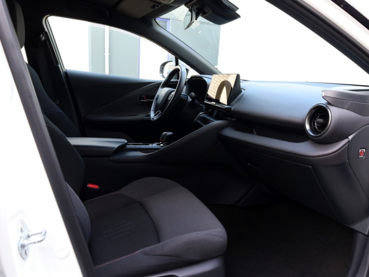 Toyota C-HR 2.0 Hybrid 200 Dynamic | Stuurverwarming | Trekhaak | El. Achter