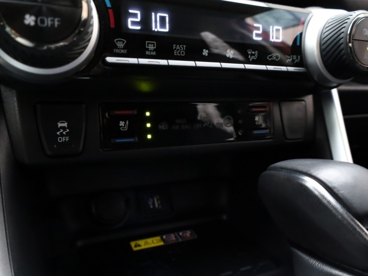 Toyota RAV4 2.5 Hybrid AWD Executive Premium | Bearlock | JBL | Trekhaak