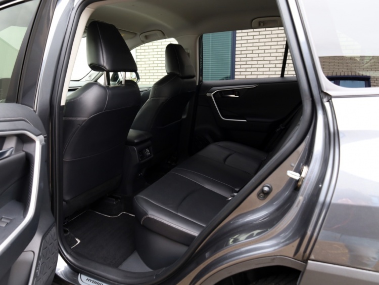 Toyota RAV4 2.5 Hybrid Executive | 360 Camera | JBL Audio | Trekhaak