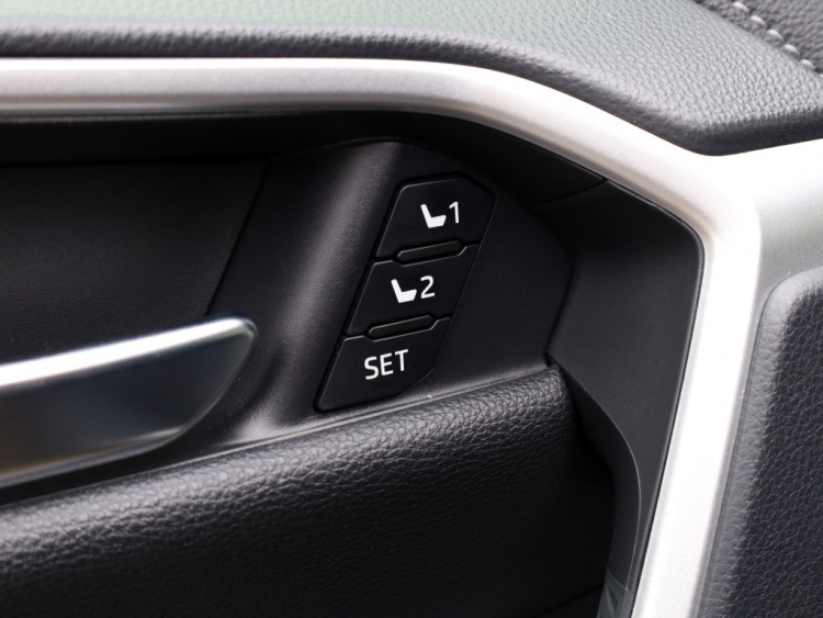 Toyota RAV4 2.5 Hybrid Executive | 360 Camera | JBL Audio | Trekhaak