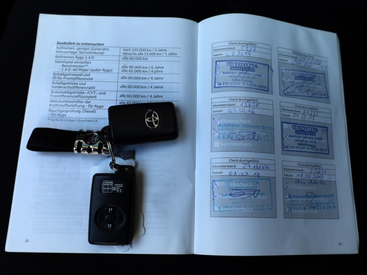 Toyota RAV4 2.0 VVTi 4WD Executive Business | Leder/Alcantara | Trekhaak