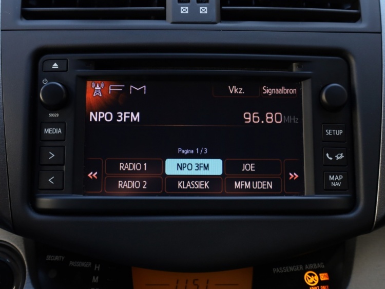 Toyota RAV4 2.0 VVTi 4WD Executive Business | Leder/Alcantara | Trekhaak