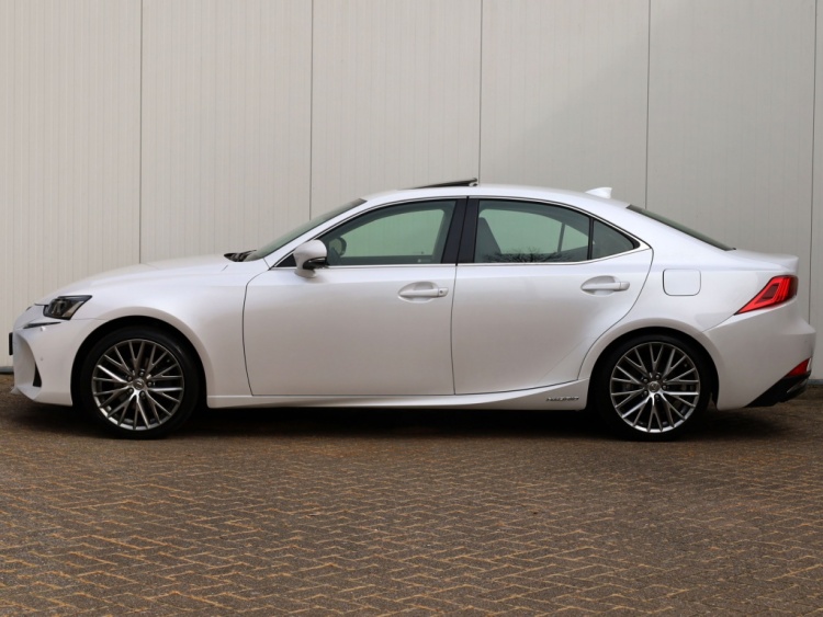 Lexus IS 300h Hybrid Luxury Line | Mark Levinson | Stoelventilatie | Schu