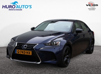 Lexus IS 300h Sport Edition | Stoelverwarming | Parkeersensoren | NL-Auto