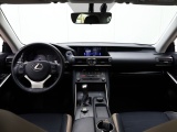 Lexus IS 300h Sport Edition | Stoelverwarming | Parkeersensoren | NL-Auto