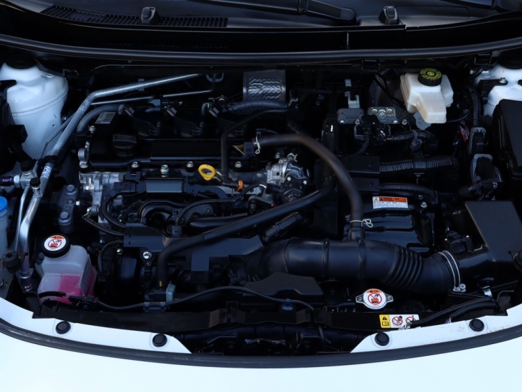 Toyota Yaris Cross 1.5 Hybrid Adventure | Head-Up | Half Leder | Dodehoek