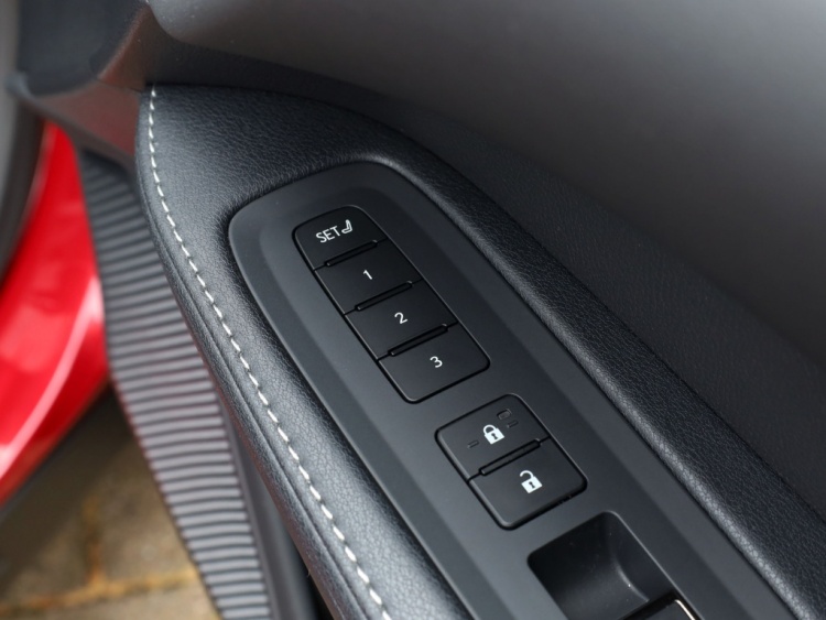 Lexus RX 350h President Line | Mark Levinson | Panoramadak | Park-Assist