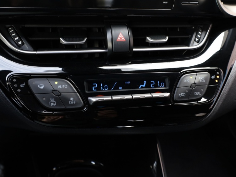 Toyota C-HR 1.8 Hybrid Black Editon | Leder | JBL | Park-Assist