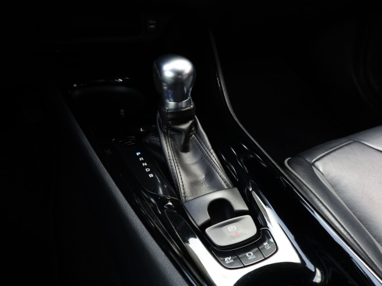 Toyota C-HR 1.8 Hybrid Black Editon | Leder | JBL | Park-Assist