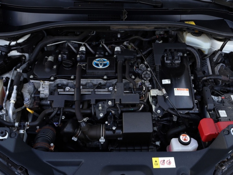 Toyota C-HR 1.8 Hybrid Black Editon | Leder | JBL | Park-Assist