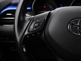 Toyota C-HR 1.8 Hybrid Bi-Tone | JBL Audio | Stoelverwarming | Navigatie