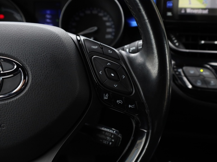 Toyota C-HR 1.8 Hybrid Bi-Tone | JBL Audio | Stoelverwarming | Navigatie