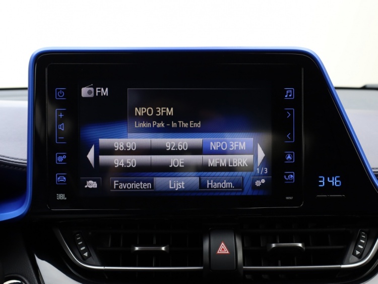 Toyota C-HR 1.8 Hybrid Bi-Tone | JBL Audio | Stoelverwarming | Navigatie