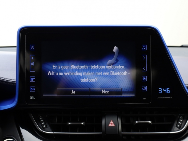 Toyota C-HR 1.8 Hybrid Bi-Tone | JBL Audio | Stoelverwarming | Navigatie
