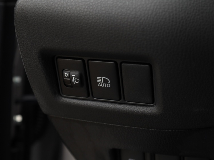 Toyota C-HR 1.8 Hybrid Bi-Tone | JBL Audio | Stoelverwarming | Navigatie