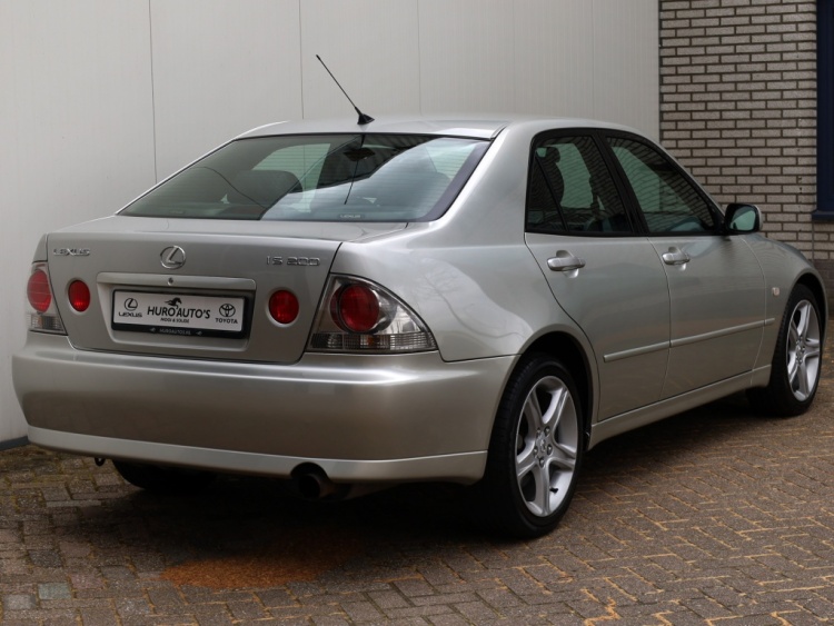 Lexus IS 200 Executive | Clima | Leder/Alcantara | Youngtimer