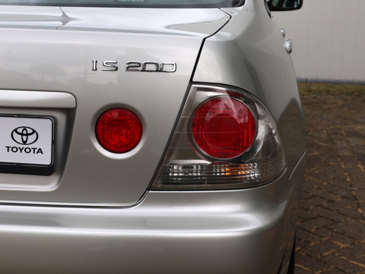 Lexus IS 200 Executive | Clima | Leder/Alcantara | Youngtimer