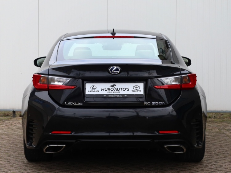 Lexus RC 300h F SPORT Line | Mark Levinson | Safety Pack | Stoelventilati