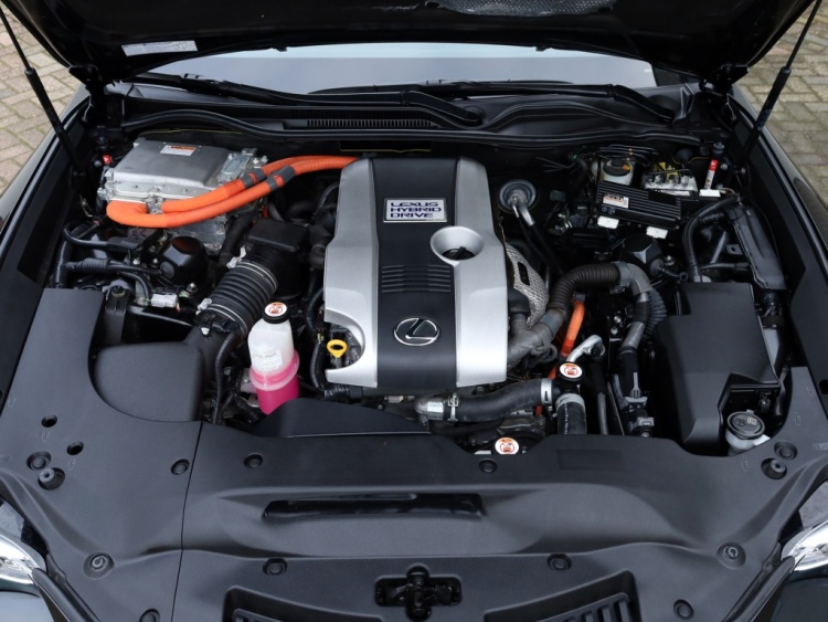 Lexus RC 300h F SPORT Line | Mark Levinson | Safety Pack | Stoelventilati