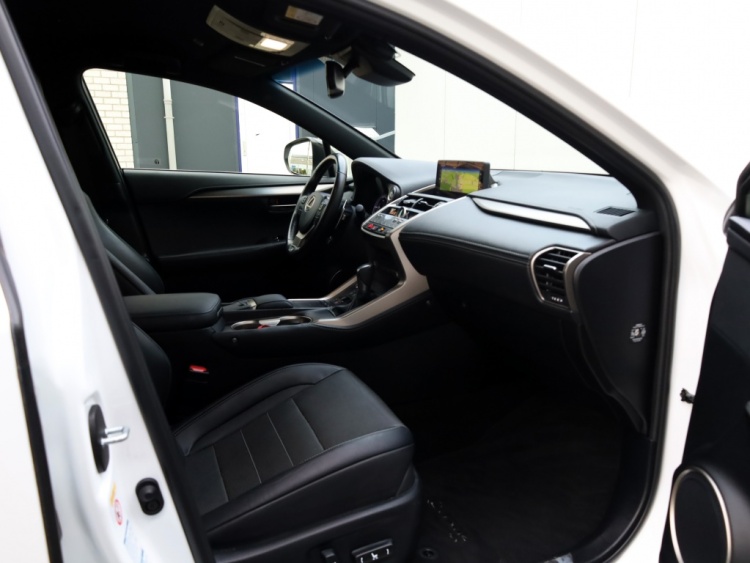 Lexus NX 300h AWD F Sport Line | Adaptive Cruise | El. Achterklep | LED