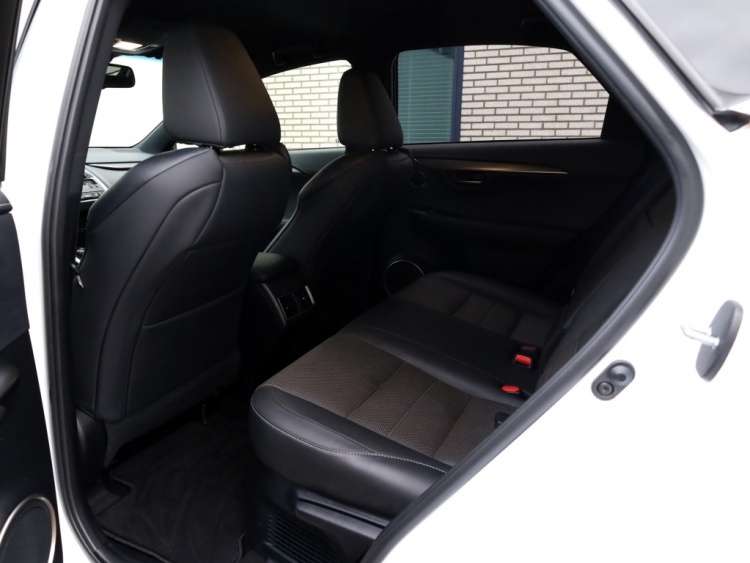 Lexus NX 300h AWD F Sport Line | Adaptive Cruise | El. Achterklep | LED