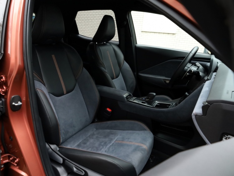 Lexus LBX Cool 2WD | Advanced Pack | Mark Levinson | 360 Camera | Head-Up