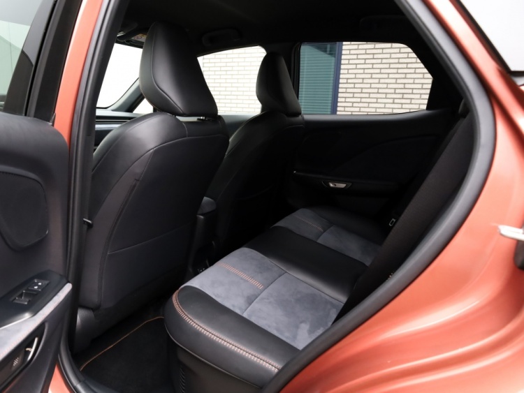 Lexus LBX Cool 2WD | Advanced Pack | Mark Levinson | 360 Camera | Head-Up