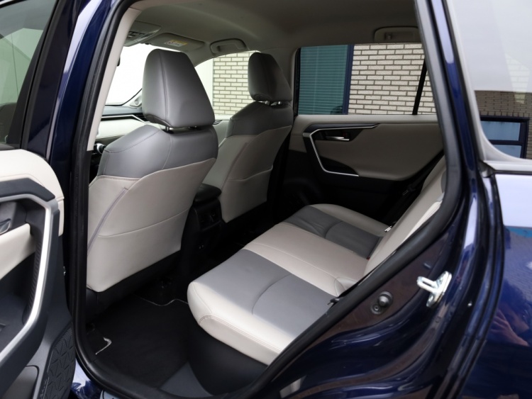 Toyota RAV4 2.5 Hybrid AWD Executive | JBL | 360 Camera | Leder