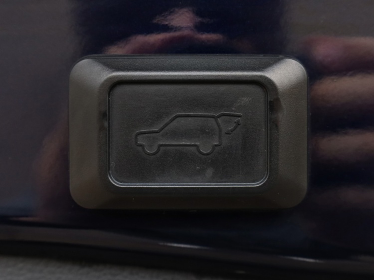 Toyota RAV4 2.5 Hybrid AWD Executive | JBL | 360 Camera | Leder