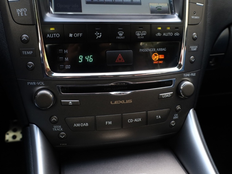 Lexus IS Cabriolet 250C Luxury | Leder | Navigatie | Stoelverwarming