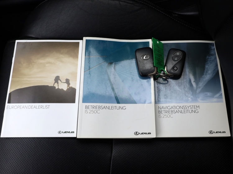 Lexus IS Cabriolet 250C Luxury | Leder | Navigatie | Stoelverwarming
